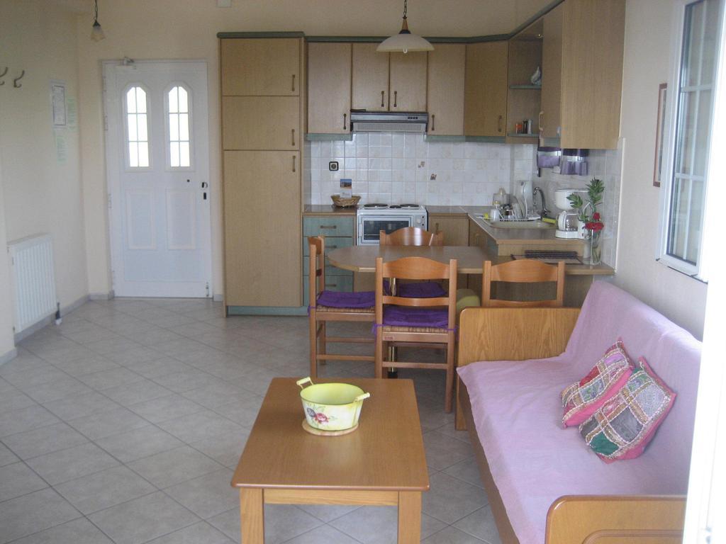 Stelios Apartments Istro Ngoại thất bức ảnh