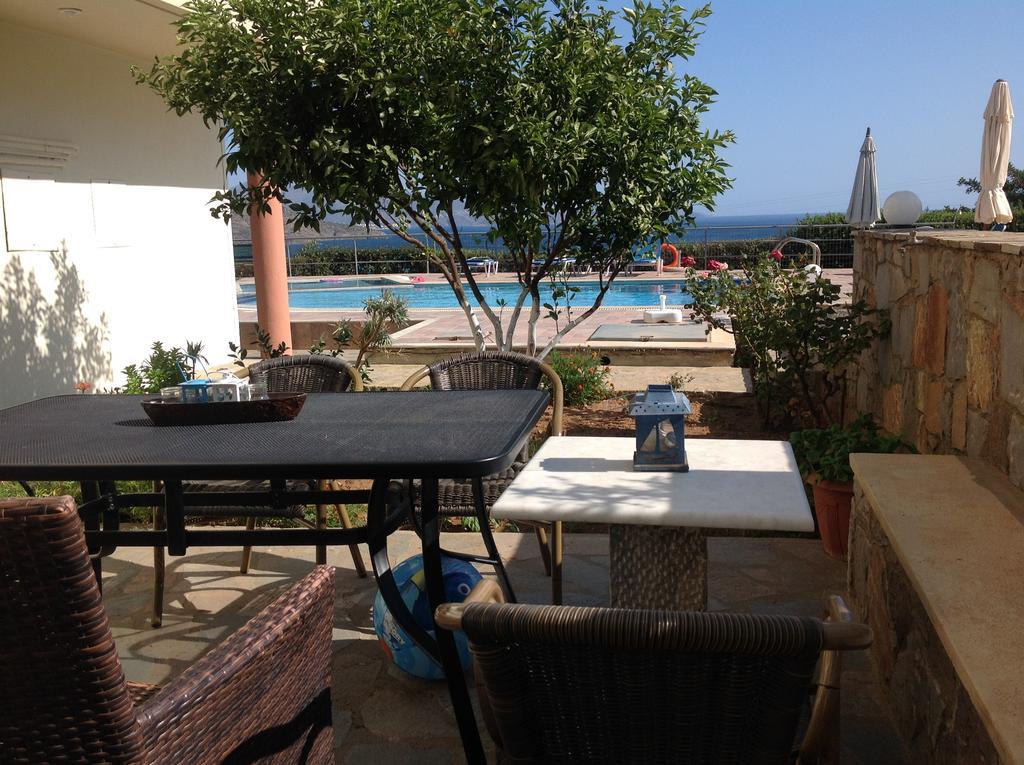 Stelios Apartments Istro Ngoại thất bức ảnh